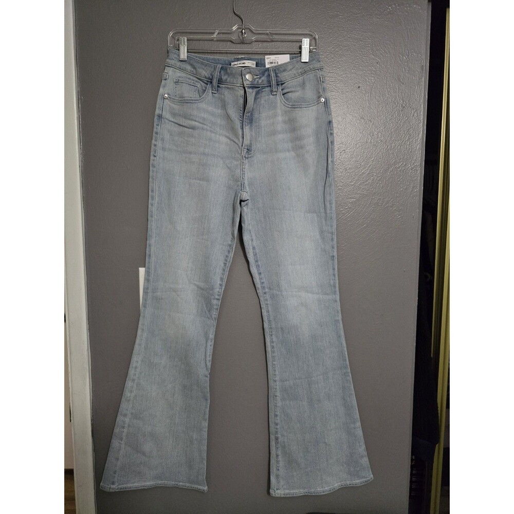 NWT Elizabeth and James Light-washed Denim High rise Flared Jeans Women's 6-28